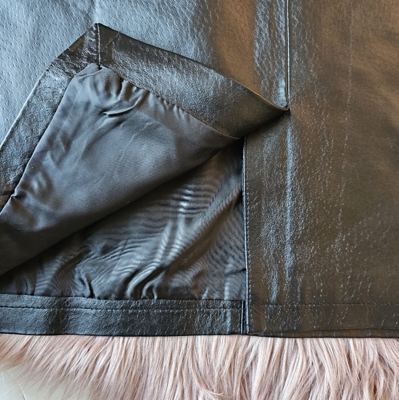 NWT Chadwicks of Boston Genuine Leather Black Pencil Skirt Women’s Size 10T - Picture 8 of 13